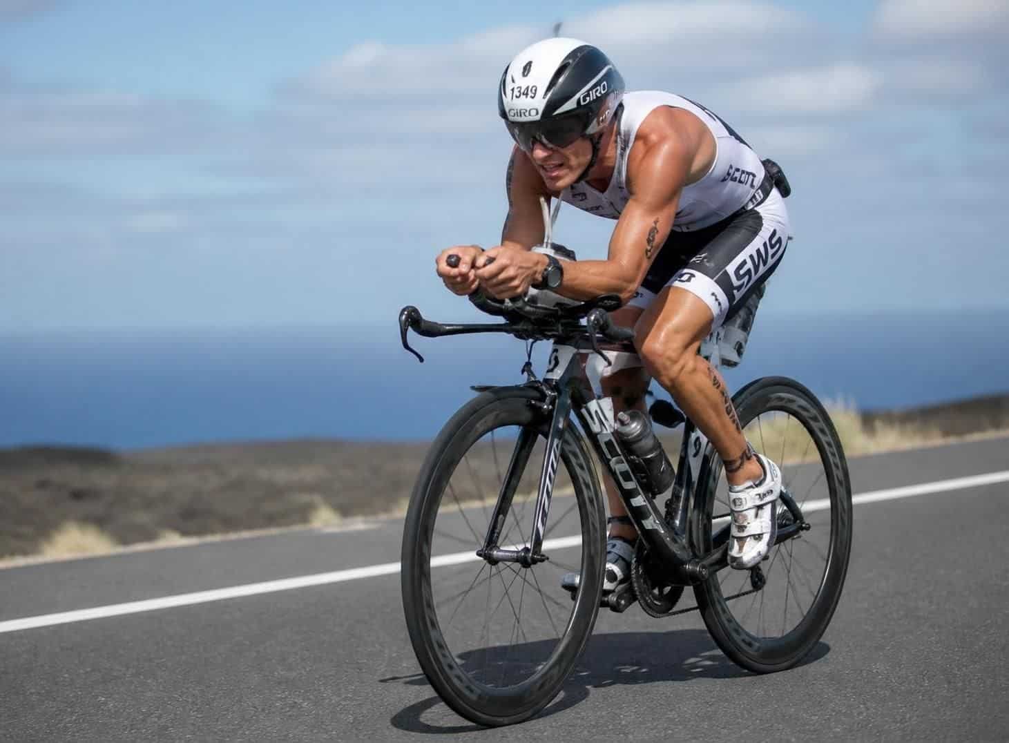 découvrez comment choisir le vélo idéal pour exceller dans votre triathlon grâce à nos conseils d'experts et astuces adaptées à chaque discipline.