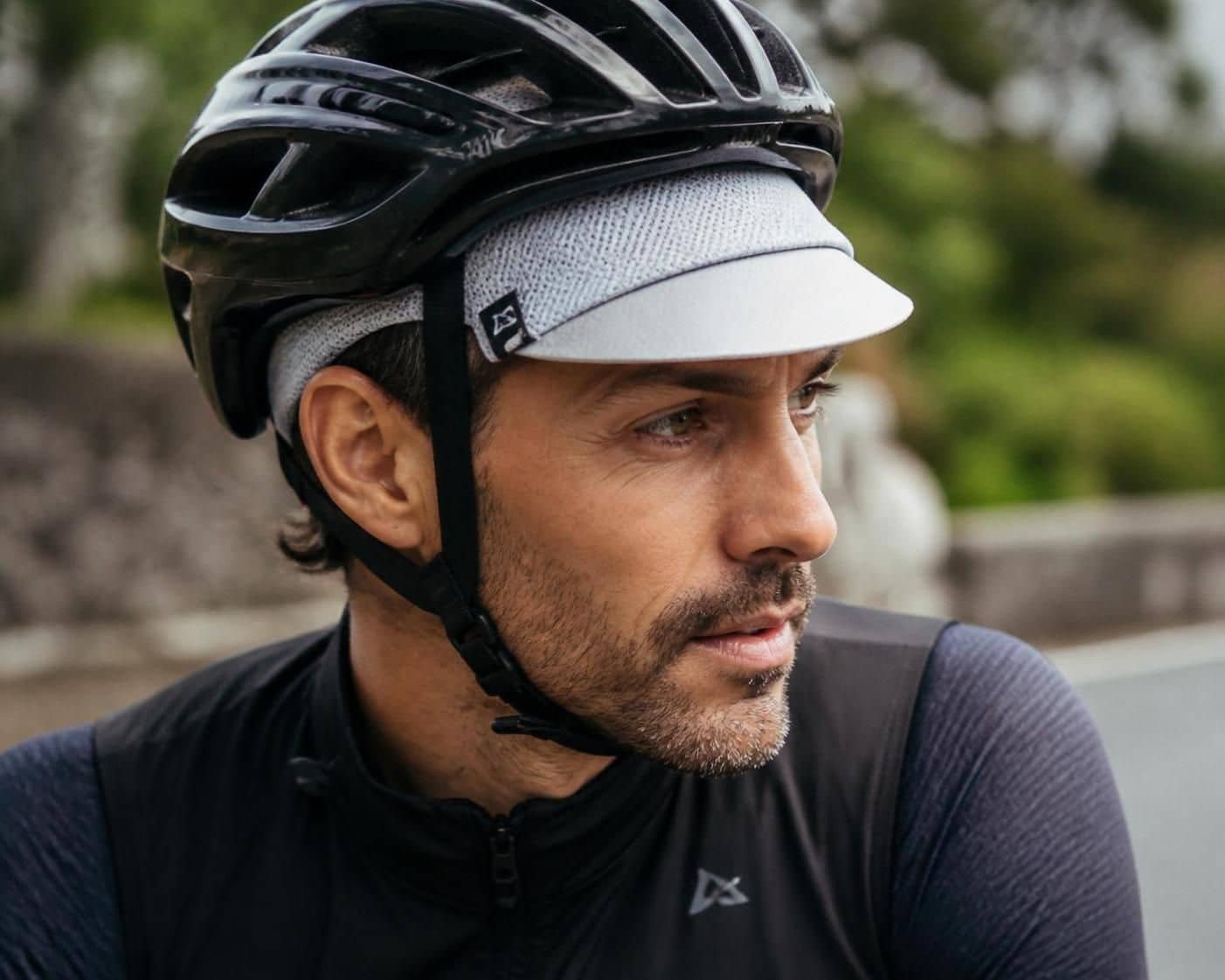 découvrez comment choisir la casquette de vélo parfaite pour allier confort et style lors de vos balades à vélo. conseils pratiques et tendances à ne pas manquer.